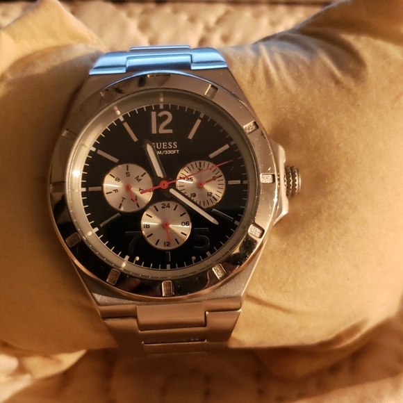 Guess men Watch - Picture 1 of 6